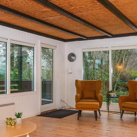 Holiday home Three-bedroom In 3 *